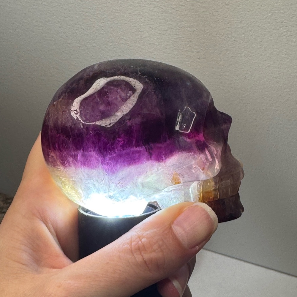 Fluorite Crystal Skull - Picture 9 of 11